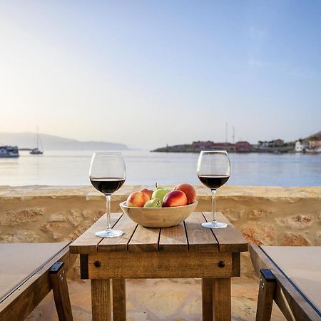 Villa Phaedra Chalki Town Екстериор снимка