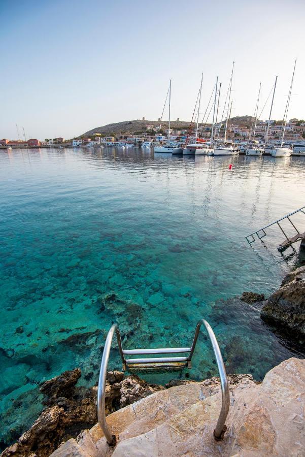 Villa Phaedra Chalki Town Екстериор снимка