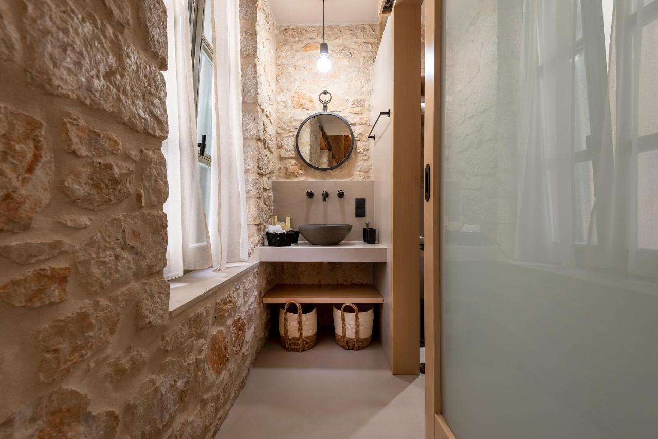 Villa Phaedra Chalki Town Екстериор снимка
