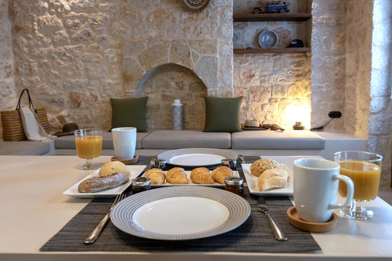 Villa Phaedra Chalki Town Екстериор снимка