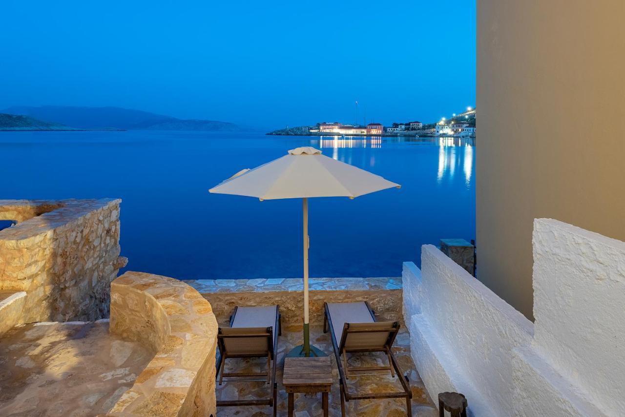 Villa Phaedra Chalki Town Екстериор снимка